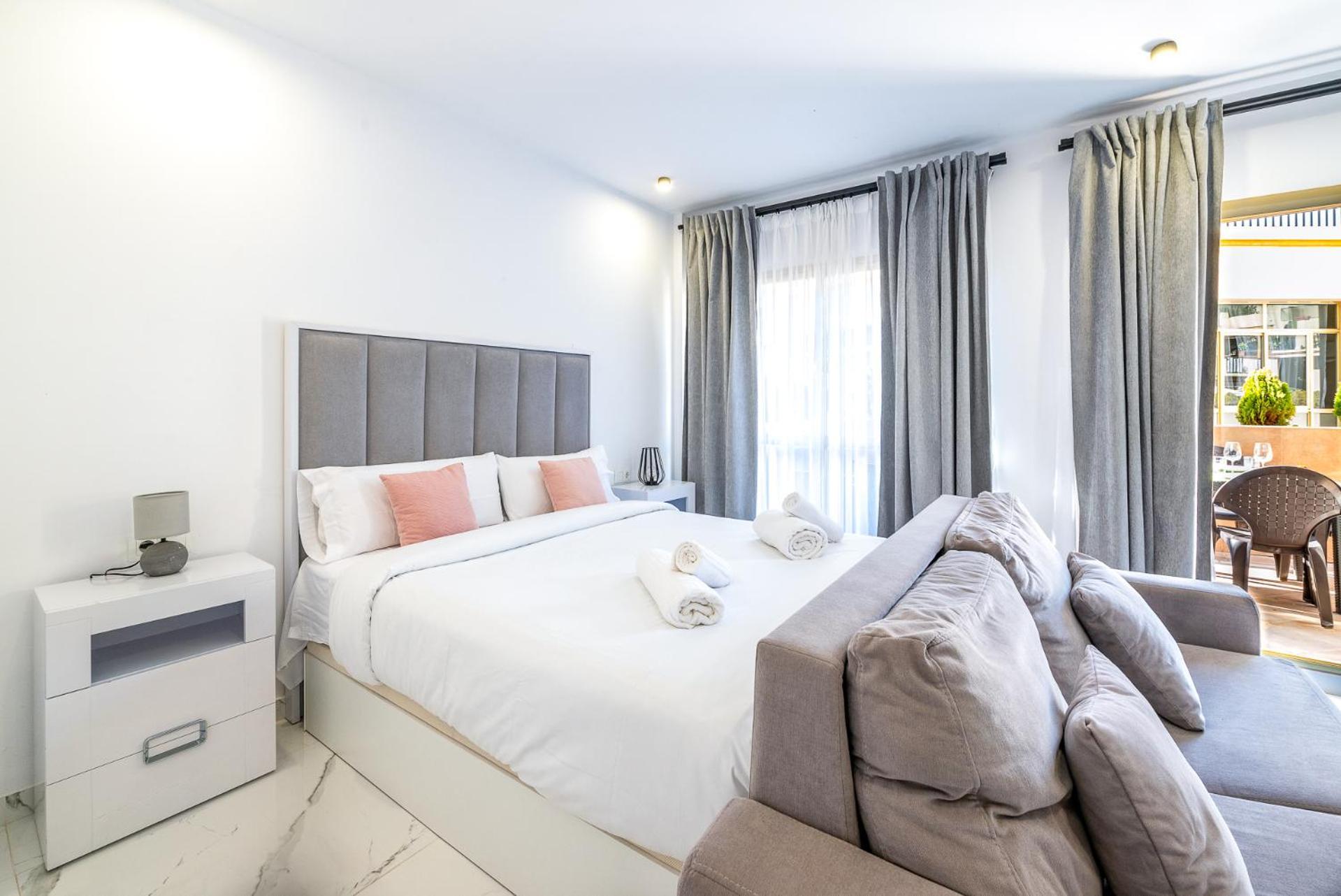 Oleholidays 601 Romana Playa Junto Al Mar Apartment